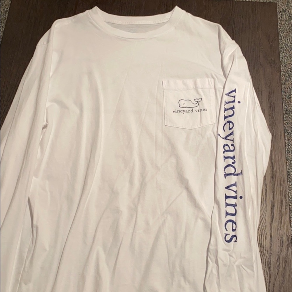 Men’s Size Small Vineyard Vines Longsleeve